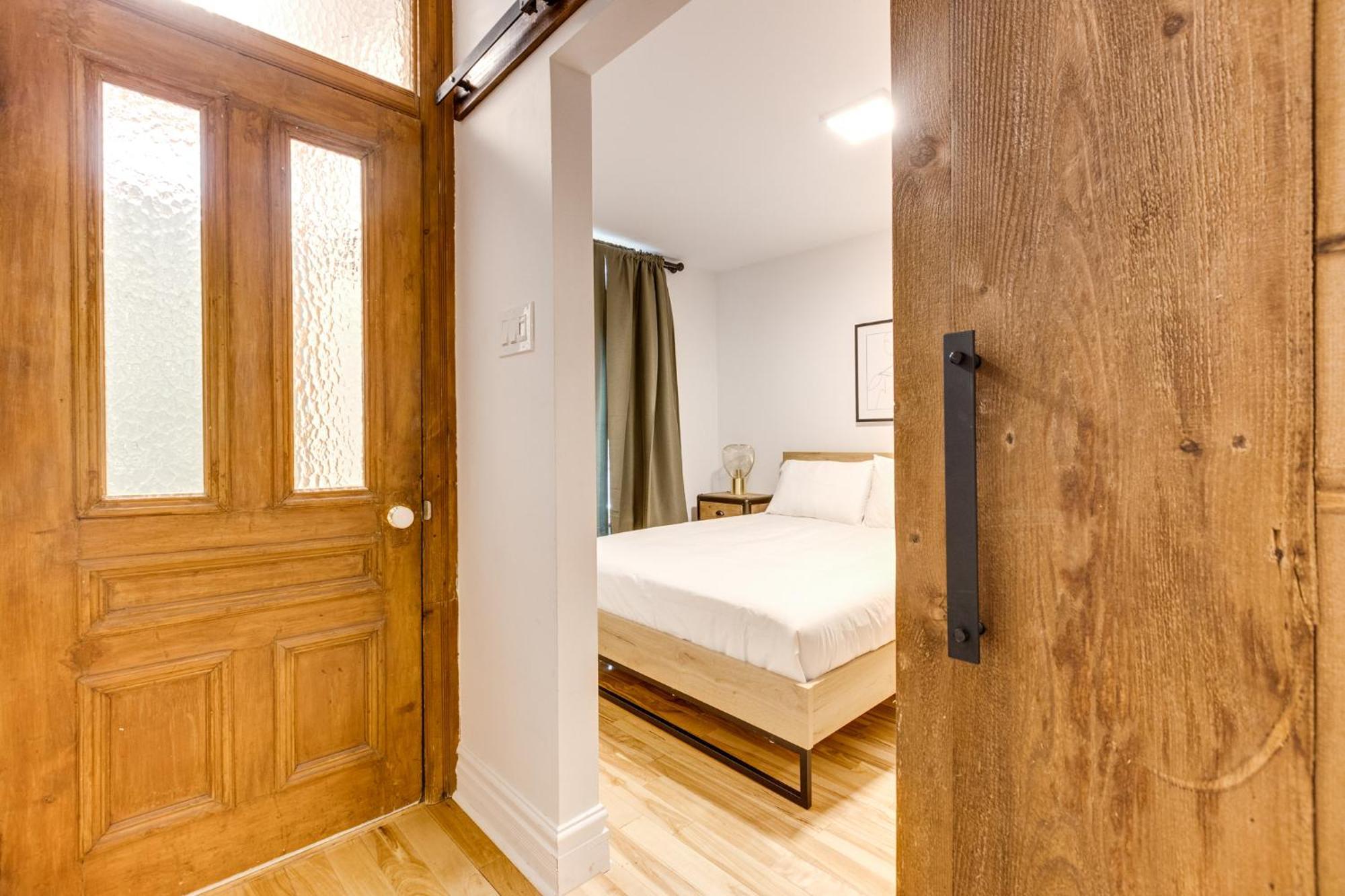 Apartement Saint Andre Montreal Luaran gambar