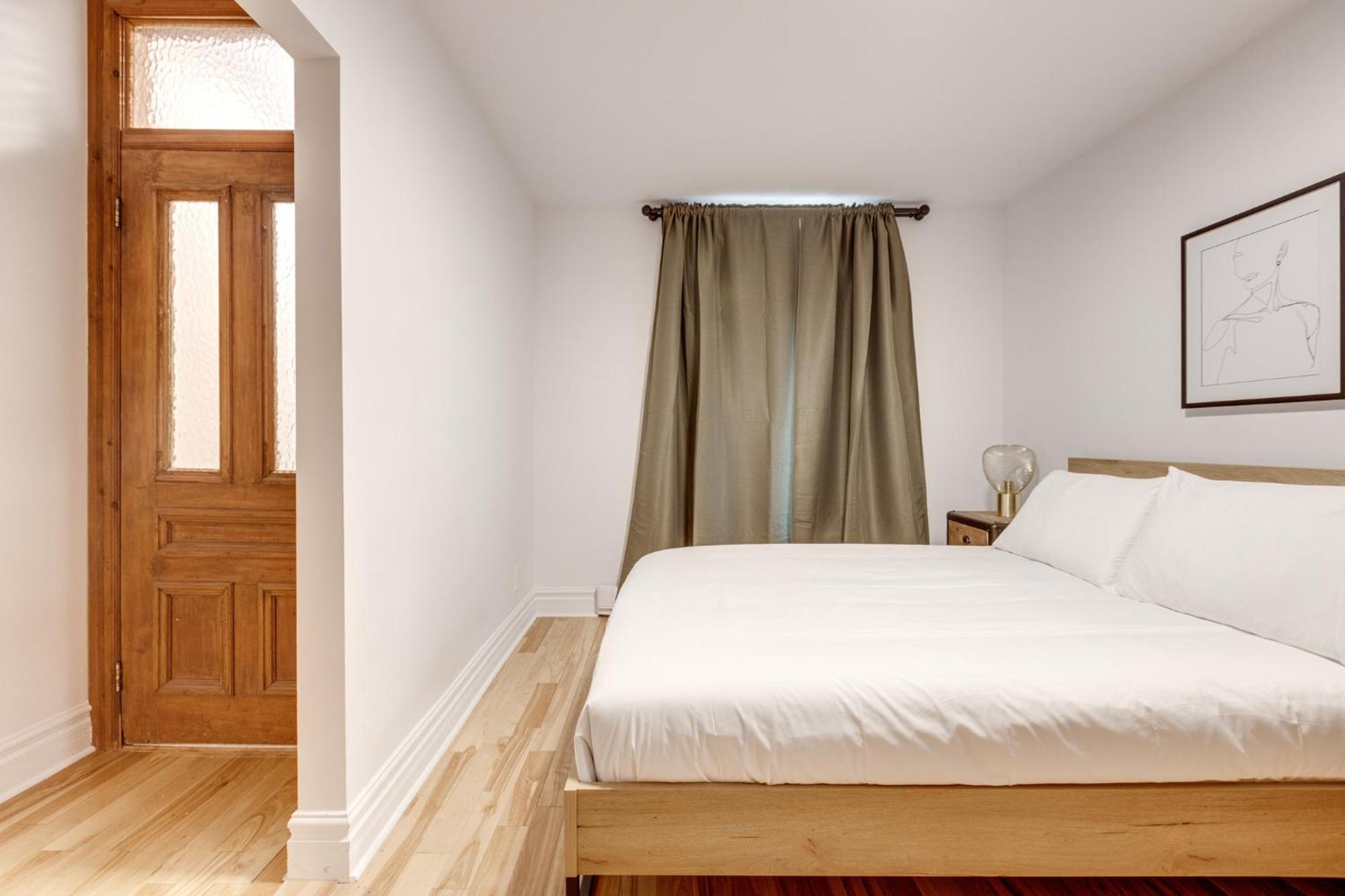 Apartement Saint Andre Montreal Luaran gambar