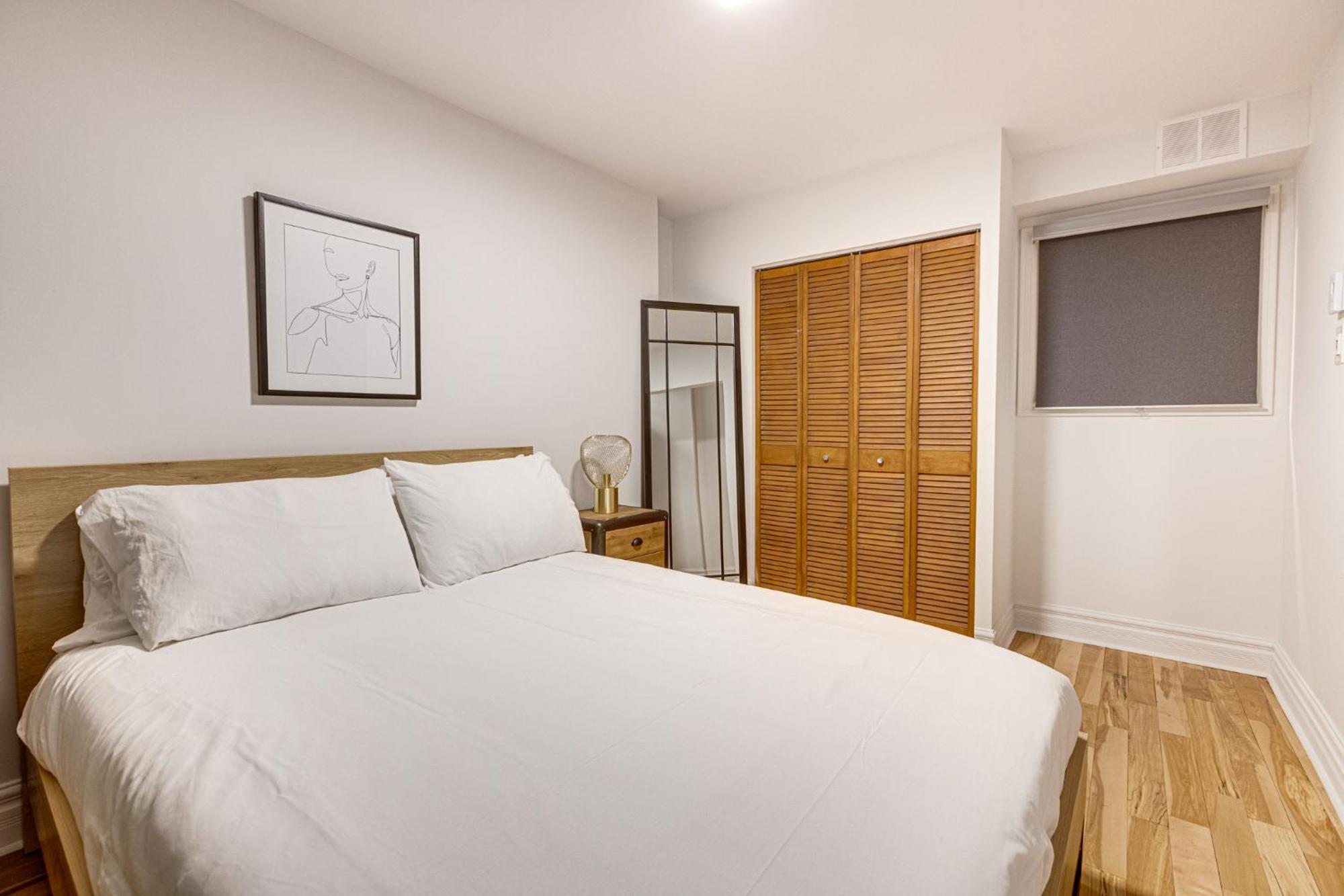 Apartement Saint Andre Montreal Luaran gambar