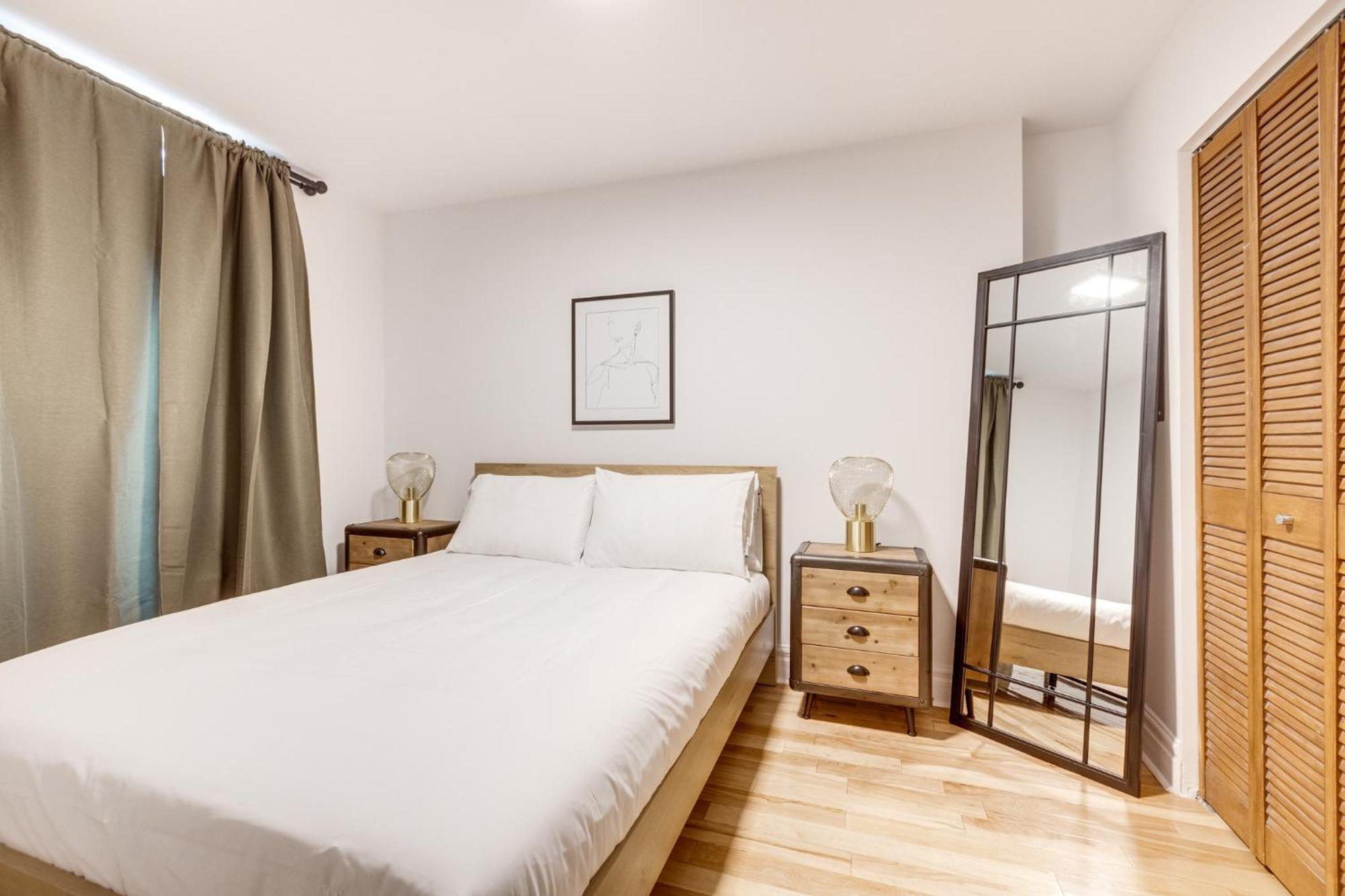Apartement Saint Andre Montreal Luaran gambar